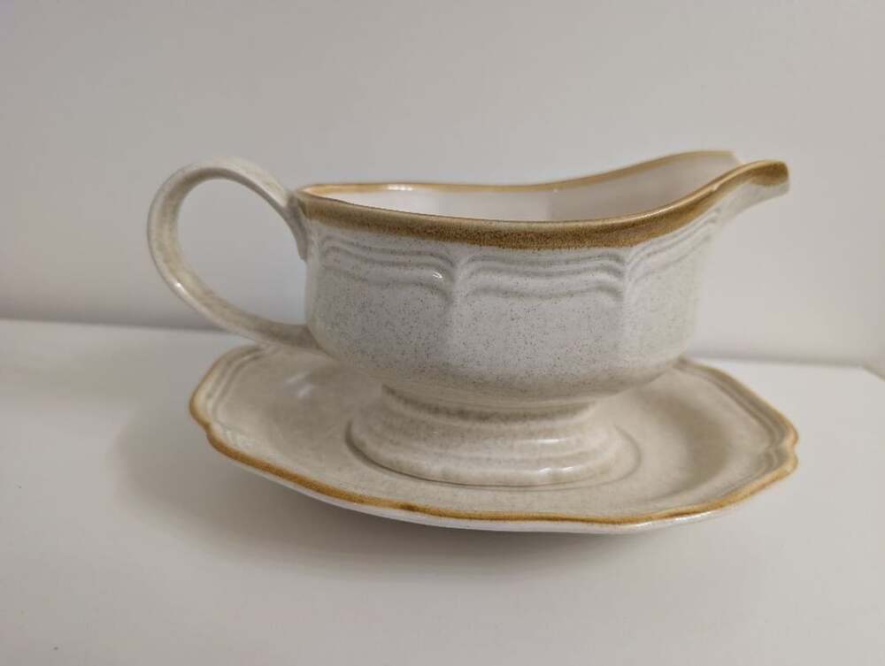 Mikasa Gravy Boat with Attached Underplate